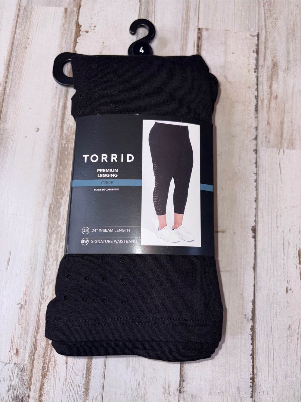 torrid Black Crop Leggings with Laser-Cut Detail Plus Size 4X - Picture 7 of 8